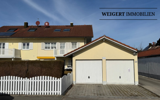 Gepflegte 3-Zimmer-Wohnung mit Balkon, Einzelgarage und Gartenanteil in Moorenweis