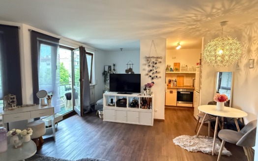 Attraktive Wohnlösung für Singles – mit Loggia und TG-Stellplatz in Hadern
