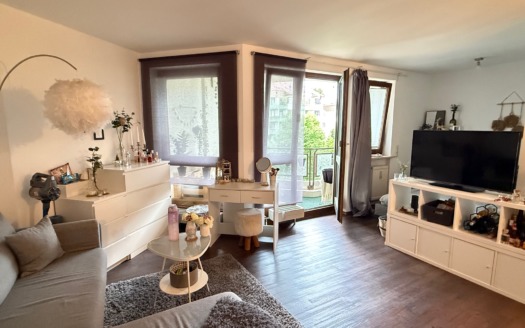 Attraktive Wohnlösung für Singles – mit Loggia und TG-Stellplatz in Hadern