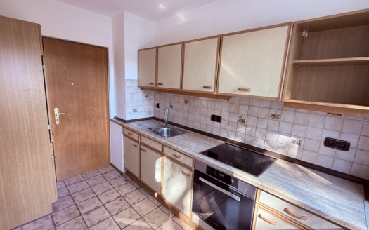SINGLES aufgepasst! Gepflegtes Apartment mit großem Balkon in ruhiger Lage in Eichenau