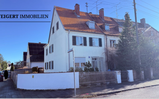 Sanierungsbedürftiges Reiheneckhaus in ruhiger Lage in Laim