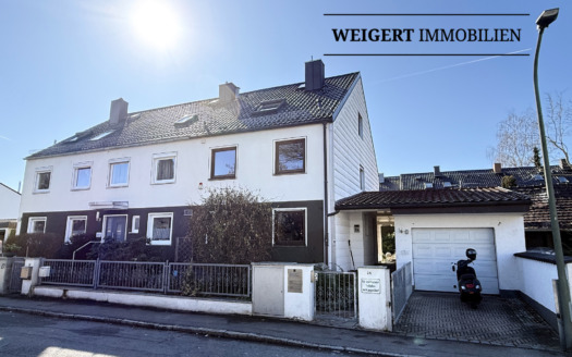 Charmantes Reiheneckhaus mit Garage, liebevoll angelegtem Garten und vielem mehr