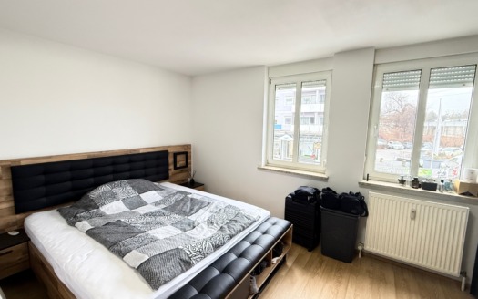 Gepflegte 2-Zimmer-Wohnung mit Balkon & Tiefgarage in Olching