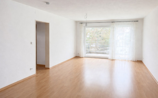 Gepflegte 3-Zimmer-Wohnung mit 2 Balkonen, XXL-Keller & TG-Stellplatz in Puchheim-Bahnhof